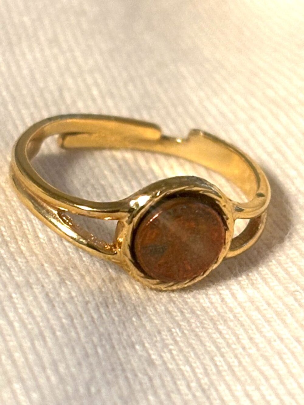 1979 Avon Adjustable "Pretty Penny" Ring